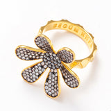 DAISY RING